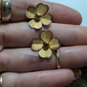 Gold Floral Earrings Vermeil Vintage Sterling Screw On